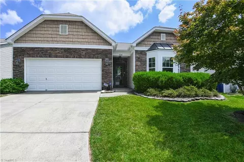 5019 Brian Center Ln, Winston Salem, NC 27106