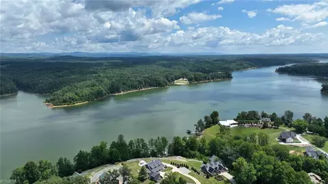 lot3 Lakepoint Dr, Wilkesboro, NC 28697