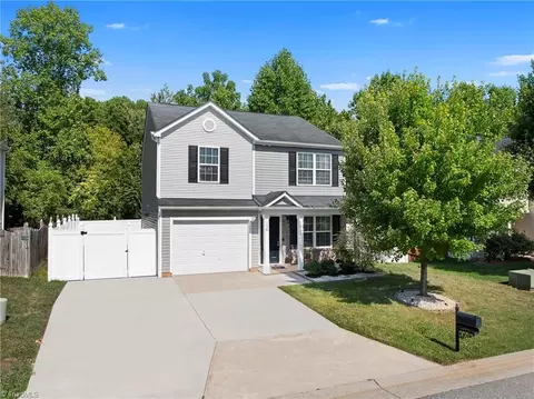 2336 SE Waverly Dell Dr, Winston Salem, NC 27127