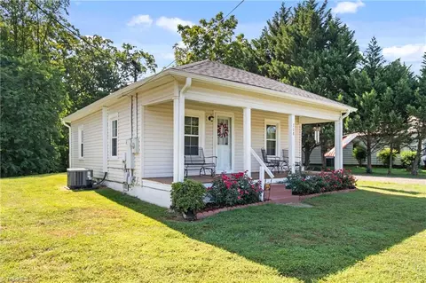 208 Carson Rd, Pilot Mountain, NC 27041 photo 37