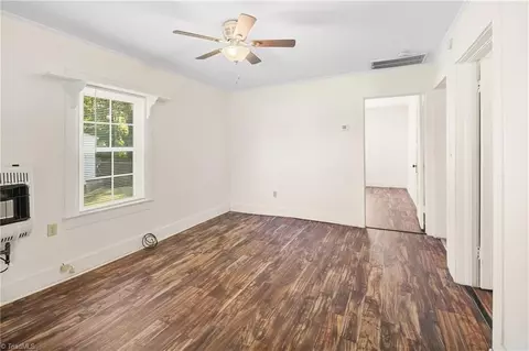 208 Carson Rd, Pilot Mountain, NC 27041 photo 6