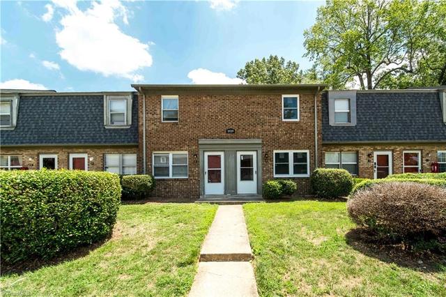 1929 Vantage Point Pl, Greensboro, NC 27407