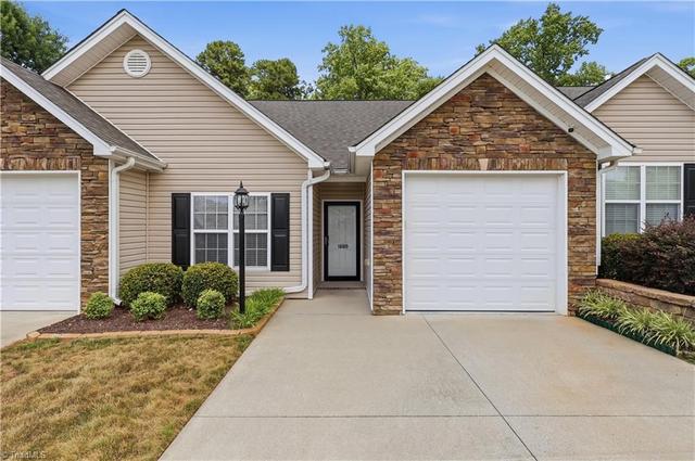 1689 Grand Springs Dr, Winston Salem, NC 27127