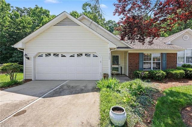 3106 Woodpoint St, Jamestown, NC 27282