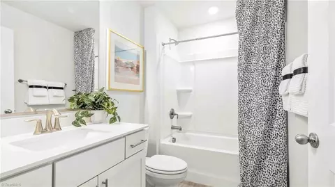 Bath - 109 Silverpine Way, Bermuda Run, NC 27006 photo 2 of 2