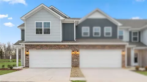 Exterior - 109 Silverpine Way, Bermuda Run, NC 27006 photo 2 of 4