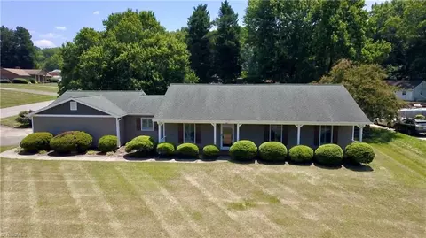 162 Rockford Rd, Kernersville, NC 27284