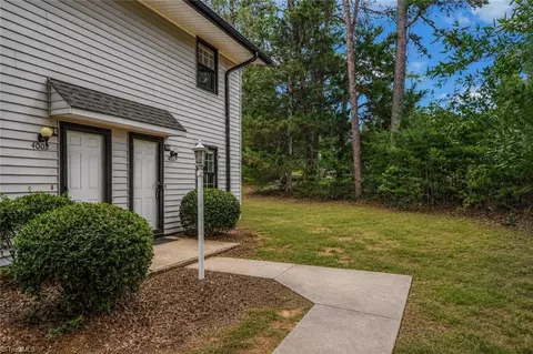 4000 Bend Dr S #109, Winston Salem, NC 27107