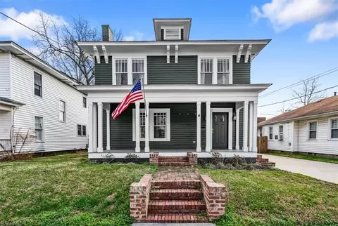313 Fisher Ave W, Greensboro, NC 27401