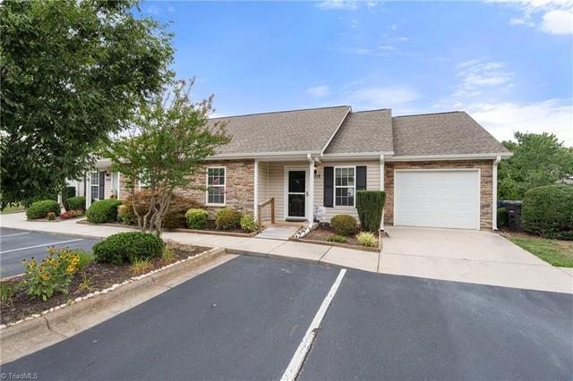 3018 Hyde Place Cir, Winston Salem, NC 27103