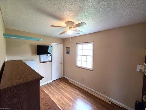 117 Locust Rd, King, NC 27021 photo 10