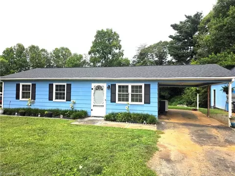 117 Locust Rd, King, NC 27021 photo 1