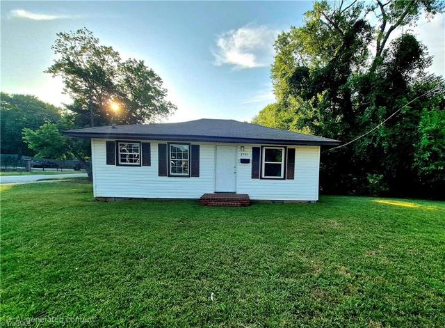 2501 Dacian St, Winston Salem, NC 27107
