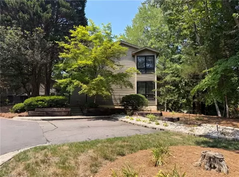 101 Maple Hill Ct, Winston Salem, NC 27106