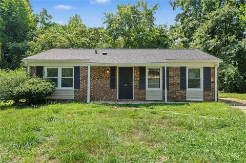 12 Preyer Ct, Greensboro, NC 27405
