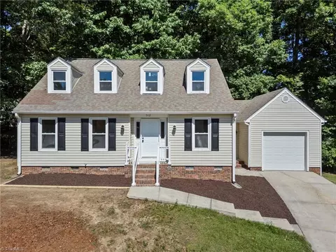 942 Chatfield Dr, Jamestown, NC 27282