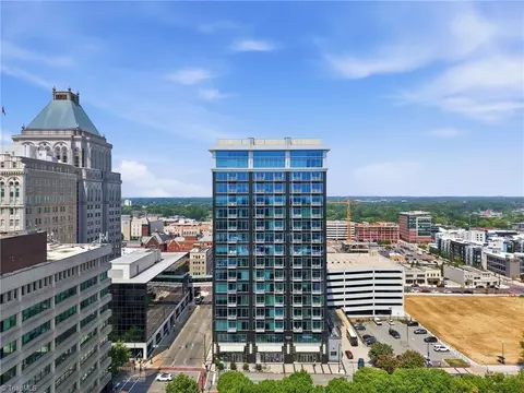 201 Elm St #901, Greensboro, NC 27401