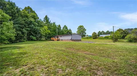 153 Mosley Loop, Madison, NC 27025 photo 45