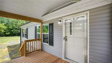 153 Mosley Loop, Madison, NC 27025 photo 5