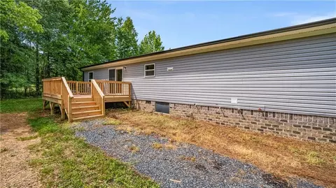 153 Mosley Loop, Madison, NC 27025 photo 46