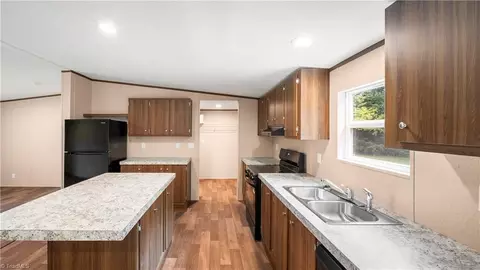 153 Mosley Loop, Madison, NC 27025 photo 13