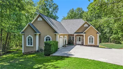 5222 Nc Highway 16 N, Millers Creek, NC 28651