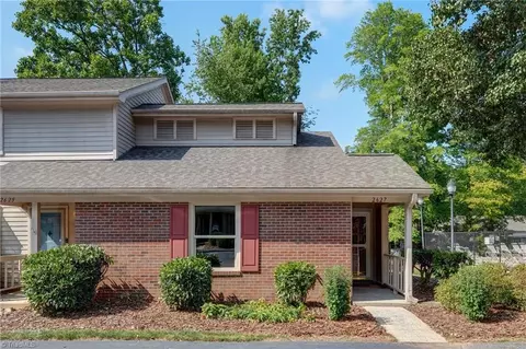 2627 Cottage Pl, Greensboro, NC 27455
