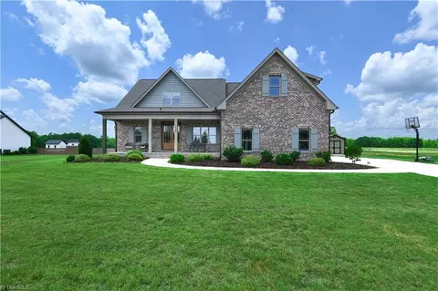1144 Haynes Rd, Summerfield, NC 27358