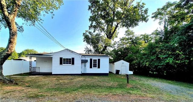 3303 Lubet Ln, Winston Salem, NC 27107