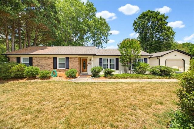 4811 Spilsby Ln, Winston Salem, NC 27104
