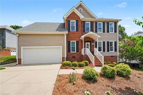 2104 Gate Post Dr, Greensboro, NC 27455