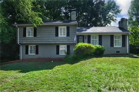 2310 Danbury Rd, Greensboro, NC 27408