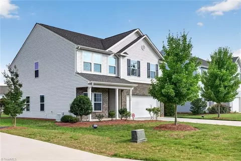 3424 Vickrey Woods Pl, High Point, NC 27260