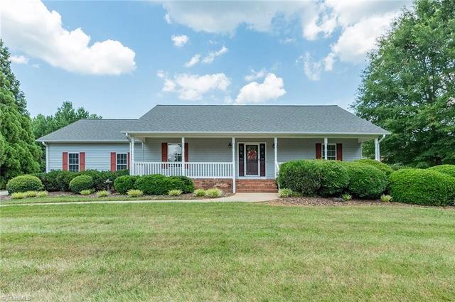 226 Augusta Dr, Lexington, NC 27295