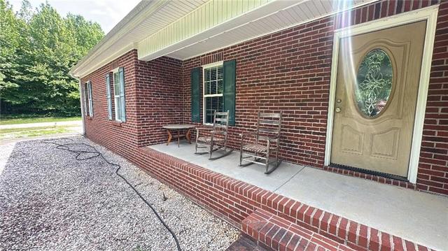 373 Bradley Tysinger Rd, Lexington, NC 27295