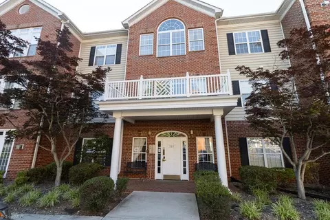 522 College Rd #104, Greensboro, NC 27410