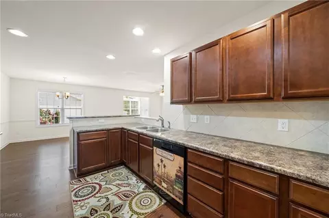 Kitchen - 6210 Queens Gate Ct, Clemmons, NC 27012 photo 2 of 5