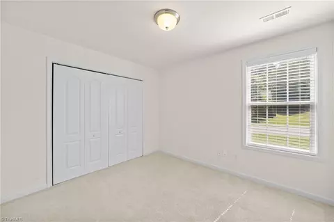 Bedroom - 6210 Queens Gate Ct, Clemmons, NC 27012 photo 5 of 6