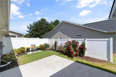 Exterior - 6210 Queens Gate Ct, Clemmons, NC 27012 photo 5 of 7