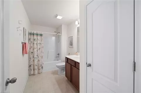 Entry Way - 6210 Queens Gate Ct, Clemmons, NC 27012 photo 9 of 9
