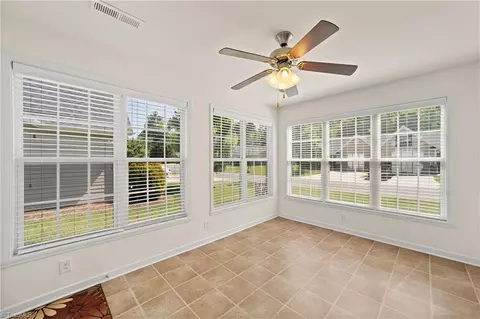 Entry Way - 6210 Queens Gate Ct, Clemmons, NC 27012 photo 3 of 9