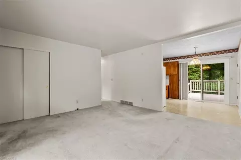 3404 Rolling Rd, High Point, NC 27265 photo 11