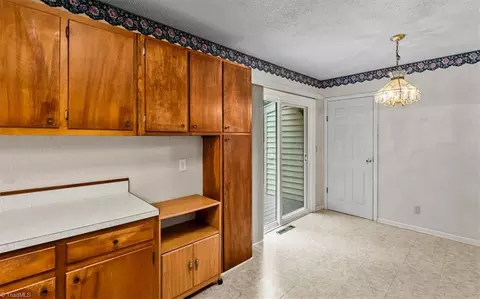3404 Rolling Rd, High Point, NC 27265 photo 9