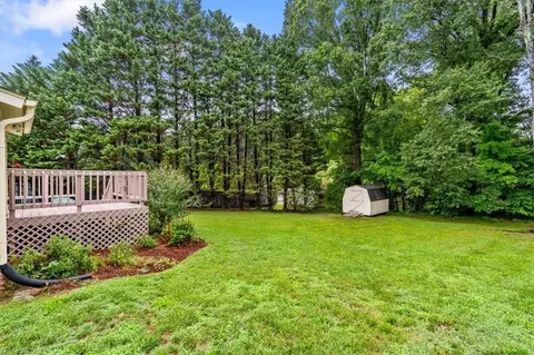 3404 Rolling Rd, High Point, NC 27265 photo 2
