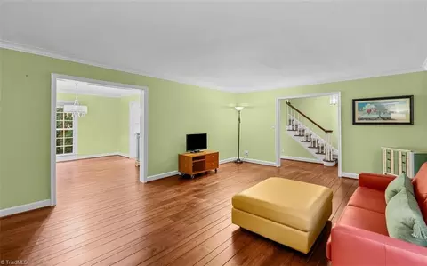 Living - 809 Hillcrest Dr, High Point, NC 27262 photo 4 of 5