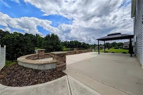 Exterior - 6953 Quarter Horse Dr, Trinity, NC 27370 photo 3 of 4