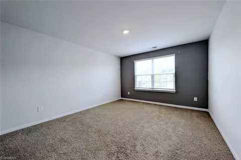 Bedroom - 6953 Quarter Horse Dr, Trinity, NC 27370 photo 7 of 9