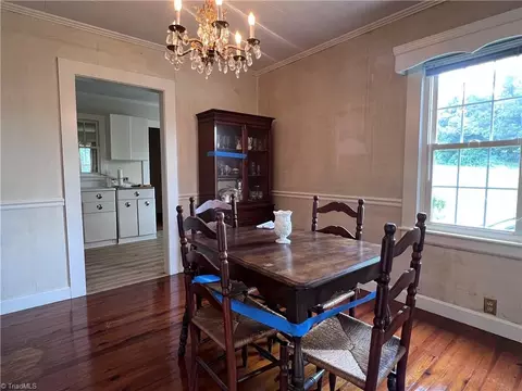 1394 Forrest Dr, Mount Airy, NC 27030 photo 8