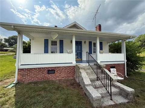1394 Forrest Dr, Mount Airy, NC 27030 photo 1
