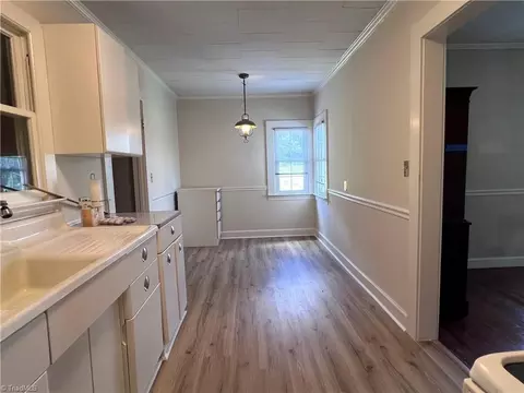 1394 Forrest Dr, Mount Airy, NC 27030 photo 11